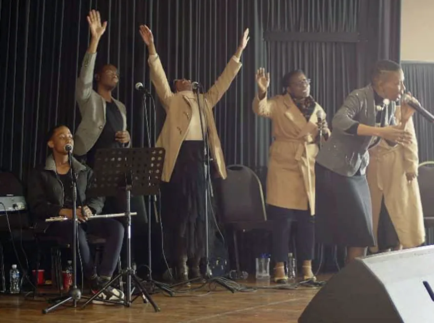 Home The Glorious Worship Experience